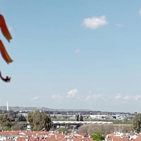 Apartamento Fibes Y Congresos Севиля Екстериор снимка