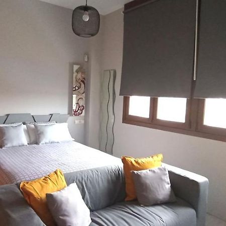 Apartamento Fibes Y Congresos Севиля Екстериор снимка